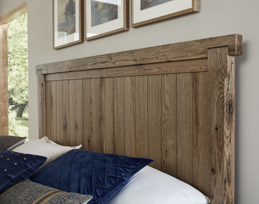 Vaughan Bassett Yellowstone King American Dovetail Panel Bed in Chestnut Natural