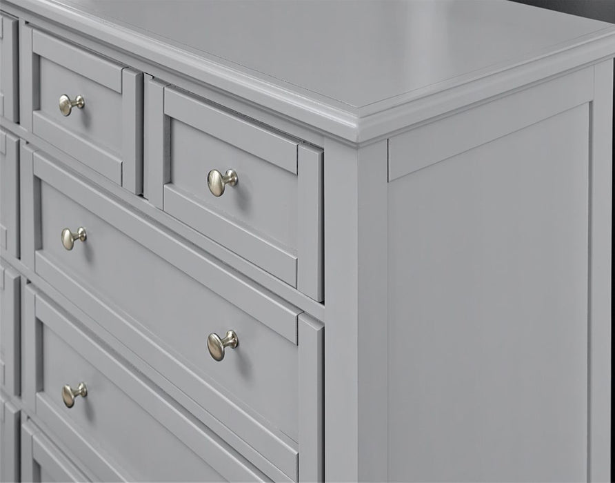 Vaughan-Bassett Bonanza Triple Dresser in Gray